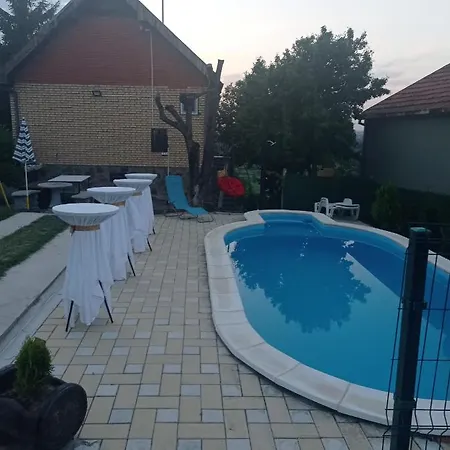 Vikendaja *